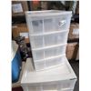 Image 2 : 2 PLASTIC ORGANIZERS