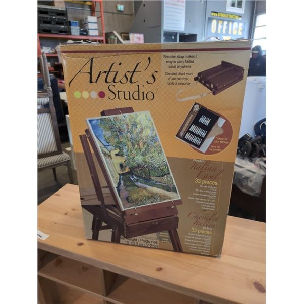 ARTIST STUDIO WOODEN EASEL