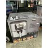 Image 2 : BELLAPRO 4.0L TOUCHSCREEN AIR FRYER - TESTED WORKING, RETAIL $199