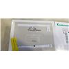 Image 2 : ADAMSON A22 BATHROOM SCALE AND LA CARESSE WIPE WARMER