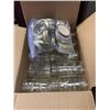 Image 2 : 3 BOXES OF MASON JARS WITH CAPS 110 COUNT
