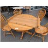 Image 2 : OAK DINING TABLE WITH LEAF AND 4 CHAIRS