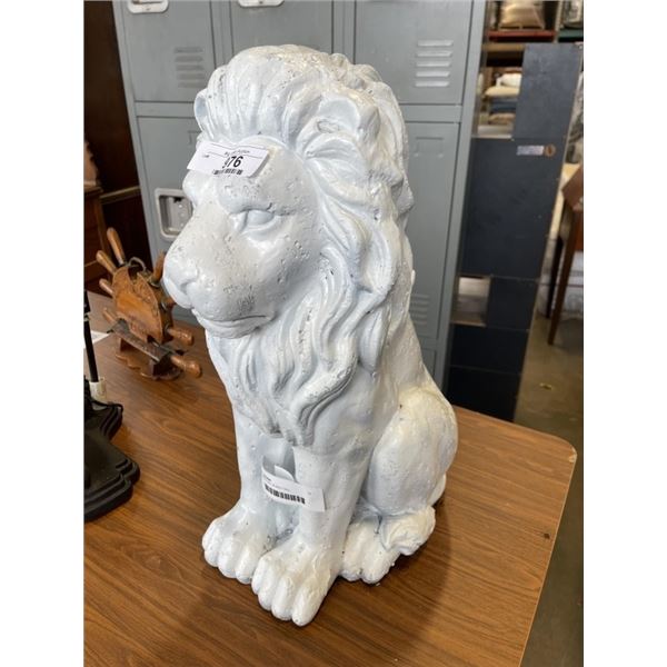 GARDEN LION, 20 INCH TALL