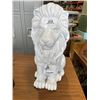 Image 2 : GARDEN LION, 20 INCH TALL