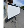 Image 2 : VIVO 80" TRIPOD PROJECTOR SCREEN