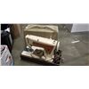Image 1 : SINGER MODEL 239 SEWING MACHINE IN CASE