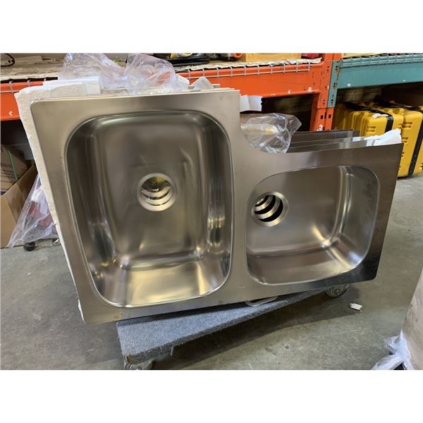 NEW STAINLESS STEEL DOUBLE SINK
