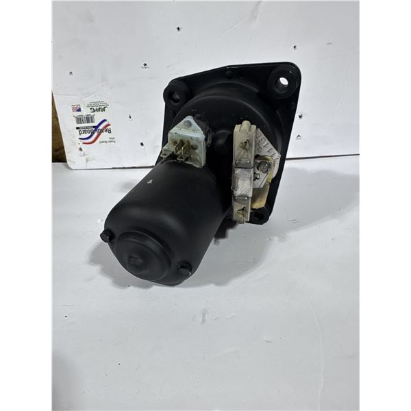 E body wiper motor