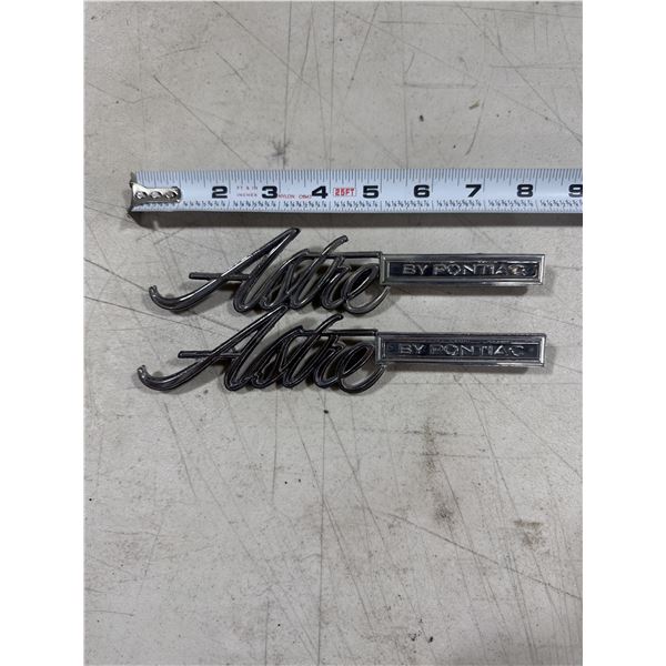 Pontiac Astre badge set