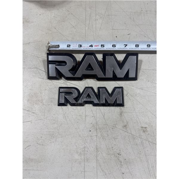 2 RAM badges