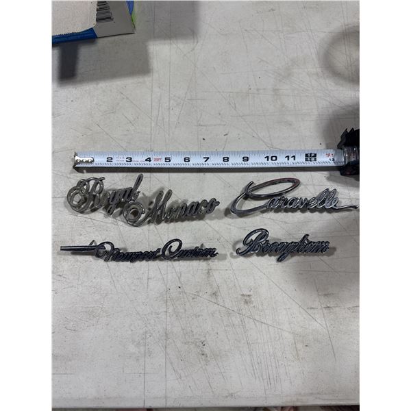 Royal Monaco, Newport custom, Caravelle and Brougham badges