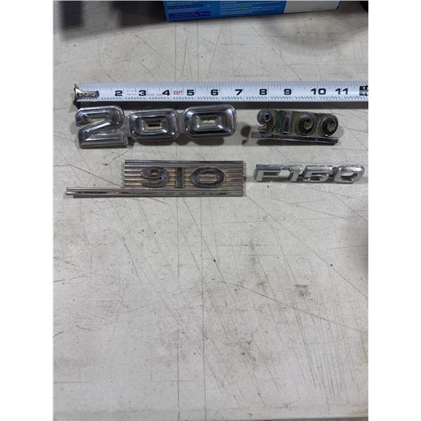 Various number badges