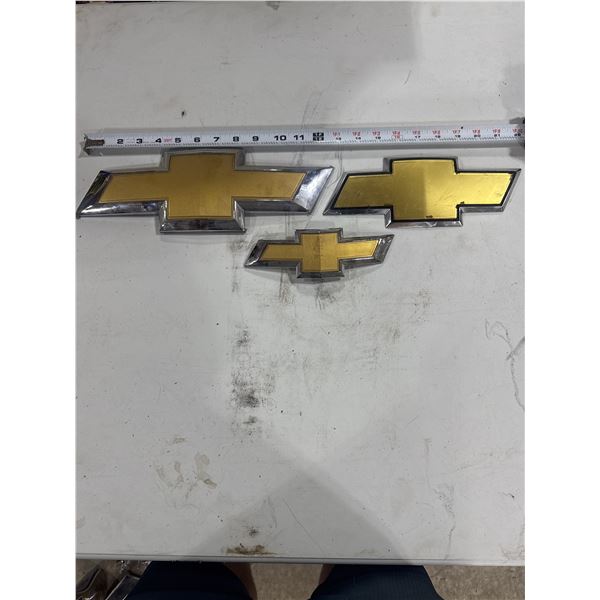 Chevy grille badges