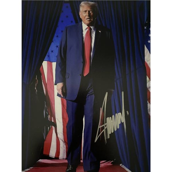 47th US President Donald Trump signed photo