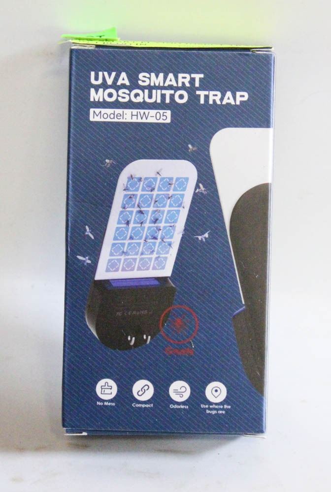 Smart Insect Trap NEW SMART FLYING INSECT TRAP 2-IN-1 PLUG IN