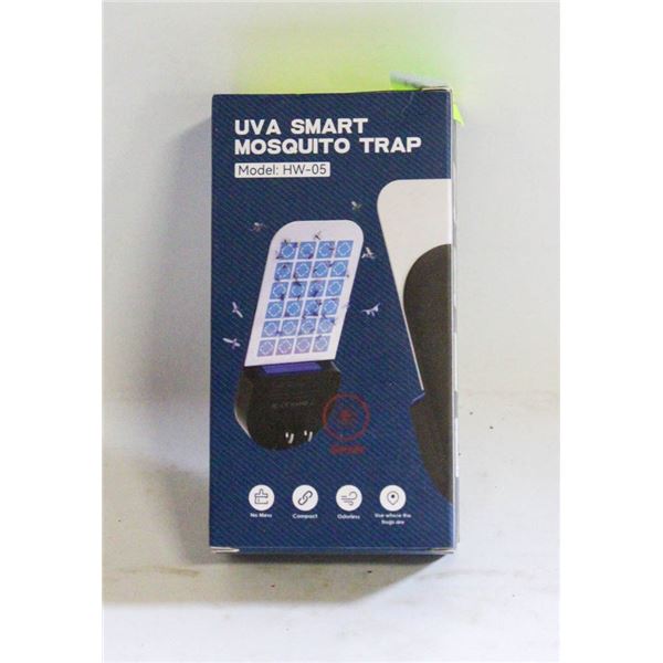 NEW SMART FLYING INSECT TRAP 2-IN-1 PLUG IN