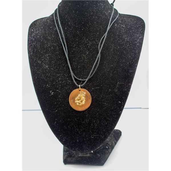 ROYAL ROSARIES NECKLACE ROSE