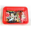 Image 1 : BASKET OF ESTATE KEYCHAINS