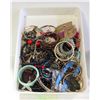 Image 1 : FLAT OF ASSORTED ESTATE JEWELRY