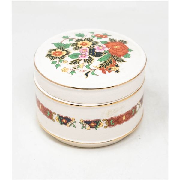 VINTAGE TRINKET DISH W/ LID MADE BY SADLER ENGLAND