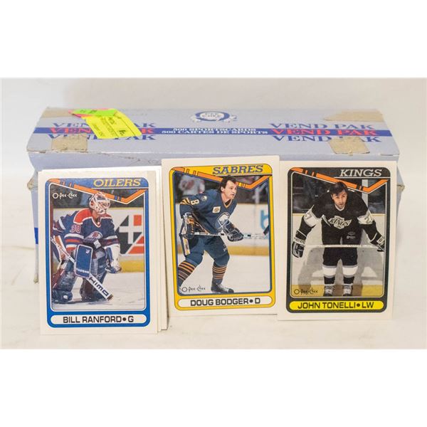 500+ VINTAGE HOCKEY CARDS SET