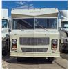 Image 2 : 1977 WINNEBAGO BRAVE D21 CLASS A MOTORHOME
