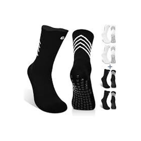 NEW 4 PAIRS GOGOGOAT SOCKS LARGE