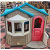 Image 1 : STEP-2 CHILDRENS LARGE OUTDOOR PLAYHOUSE