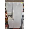 Image 1 : WHITE WHIRLPOOL SIDE BY SIDE REFRIGERATOR W/WATER