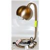 Image 1 : SHOWHOME BRASS GLOBE LAMP-ESTATE