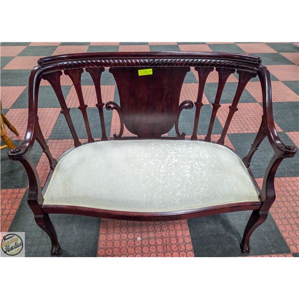 40" 2 SEATER BENCH WITH UPHOLSTERED CUSHION