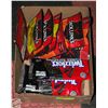 Image 1 : LOT OF ASSORTED TWIZZLERS AND JACK LINKS JERKY