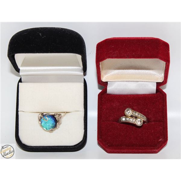 PAIR OF RINGS TOGETHER