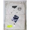 Image 1 : 2 NEW MENS SIZE XL WHITE BUTTON UP SHIRTS