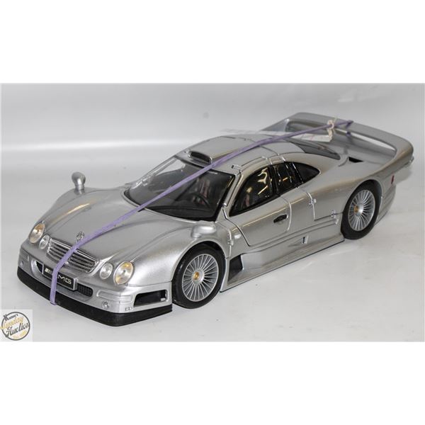 DIE CAST MERCEDES-BENZ CAR 1/18 SCALE