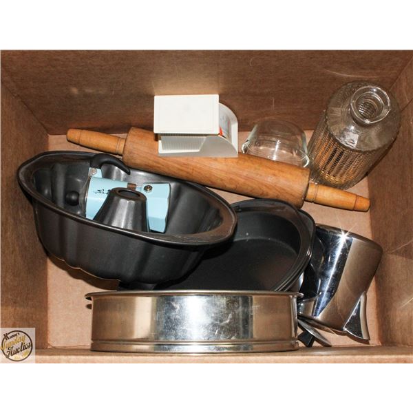 FLAT OF COOKINGWARE ASSORTED