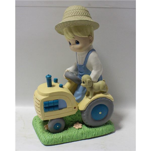 14" PRECIOUS MOMENTS STATUE