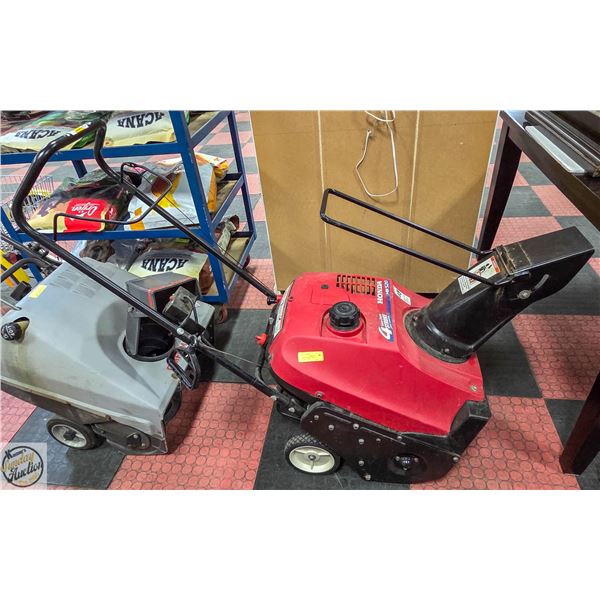 HONDA HS520 4 STROKE SNOWBLOWER