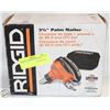 Image 1 : RIGID 3.5" AIR PALM NAILER