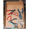 Image 1 : FLAT OF SMALL CUTTERS AND MISC TOOLS ETC