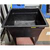 Image 1 : LAUNDRY TUB 22 X 24 X 32 INCHES TALL