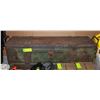 Image 1 : 1944 METAL AMMO CRATE 28" L 9" W WITH