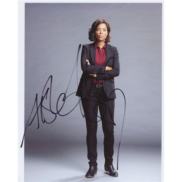 Criminal Minds Aisha Tyler signed photo