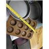 Image 14 : Multiple Plastic Bins, Muffin Tins, Bundt & Cake Pans, etc Misc Sizes