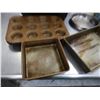 Image 3 : Multiple Plastic Bins, Muffin Tins, Bundt & Cake Pans, etc Misc Sizes