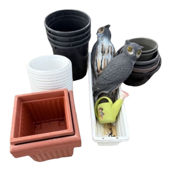 Pallet of assorted Nursery and Flower Pots with 2 Owls