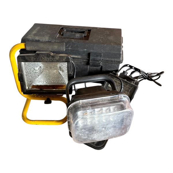 3 Work Lights - Plastic Toolbox