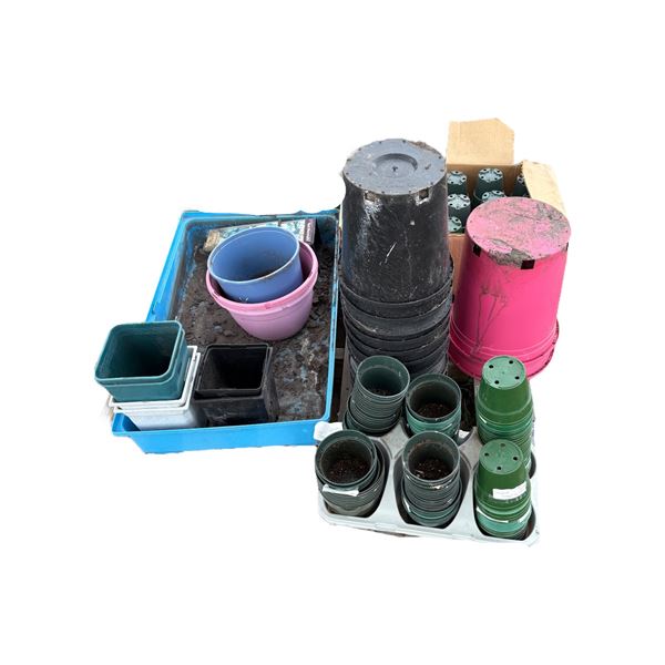 Pallet of Nursery Pots