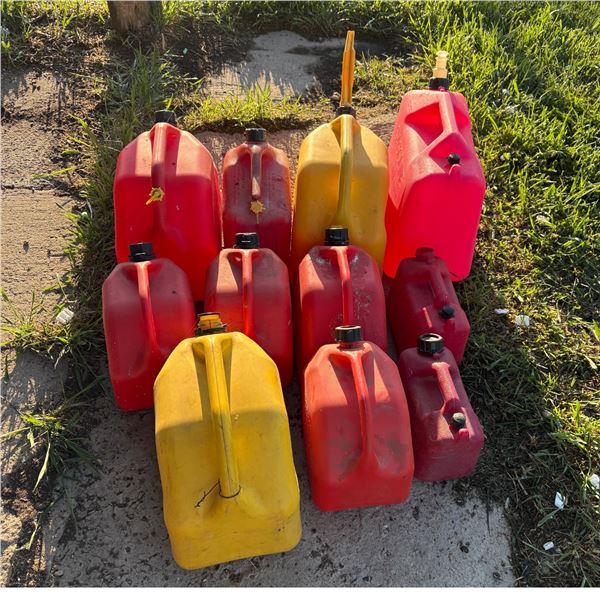 11 Fuel / Jerry Cans