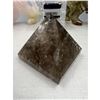 Image 2 : 2.2 INCH SMOKY QUARTZ PYRAMID 4 SIDE